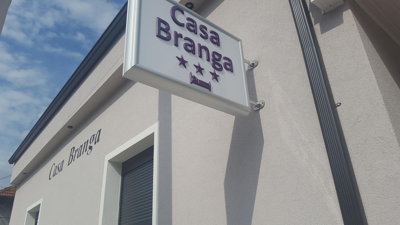 デヴァ Casa Branga Bed & Breakfast エクステリア 写真